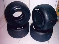 KART RENNKART KARTREIFEN VEGA WEISS    (4x vorne)    60%