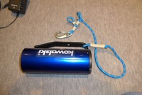 Tauchlampe Kowalski 1250 2-stufig, blau, mit neuem 4,5Ah Akku, Ladergerät u. Neo