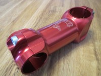 Vorbau   "Tune"   rot   85 mm   26 mm   neuwertig   Top !!!