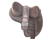 NEW BAUMLOSER SATTEL MIT gurt in Braun Farben***Größe 16