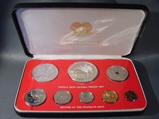 1975 Papua New Guinea Proof Set 8 coins 2 Silver in original packaging w/ Coa #3