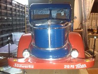  Truck 1:8  KRUPP  TITAN  