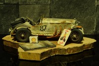Scheunenfund - Mercedes Benz SSKL "1931" 1:18 - Barnfind - m.Dioramaplatte