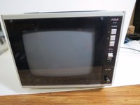 Vintage RCA XL 100 XL100 Solid State Color CRT TV. 1985. silver Television