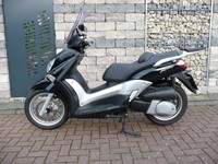 Verkaufe einen Yamaha Roller X-City 250