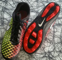 Nike jr Magista Ola, Fussballschuh Kinder Gr. 36,5, Kickschuh, Nocken