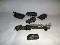 Altes;Militärspilzeug;Militär;Spielzeug;Panzer;Raketen;DDR;um;1970;noch GUT !!!