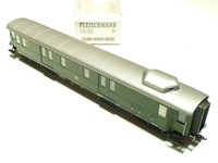 Fleischmann DB 4achs. Gepäckwagen grün 5630 NEU OVP