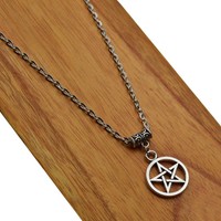 Modeschmuck Halskette Kette mit Anhänger - Mystic Gothic - Pentagramm - NEU