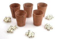 5 x Würfelbecher echt Leder Top Qualität + 30 Würfel Knobeln Knobelbecher Neu!