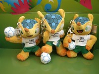FIFA - WM 2014 Offizielle Maskottchen Fuleco Plüschfigur Schlüsselanhänger  Neu 