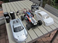 Super 1:10 RC-Car allrad Viele Teile  mit Fernsteuerung und Akkus