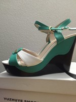 Damen Offene Sandalen Mit Keilabsatz  Gr.  37