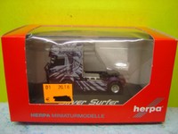 Herpa 1:87 Scania R 09 Zugmaschine "Silver Surfer" "Neu" (058K)