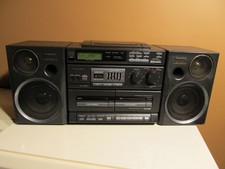 New listing
Panasonic Rx-Dt 680 Ghetto blaster (ref 0454)