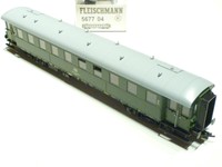 Fleischmann DB 4achsiger 2. Klasse Personenwagen grün 567704 NEU OVP