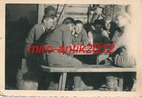 Foto, Wehrmacht, Soldaten, Männerrunde im Quartier