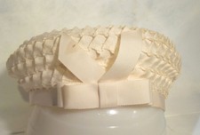 New listing
Vintage Ladies Union Made Ruffled Woven Daytime Hat w/ Bow