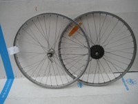 26" Laufradsatz MTB/City Alu-Kastenfelge silber inkl. 6-fach Schraubkranz