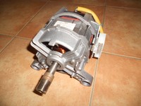 Motor Waschmaschine AEG ÖKO_Lavamat 4890 T , Typ: 61D11567 , 124 660 210