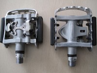 Shimano Fahrrad Pedale PD-M324 SPD-Klickpedale Click-Pedale silber mit Reflektor