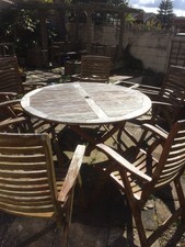 *Reduced* Hardwood Windsor Collection 58" Round Table With 6 Chairs And Cushions