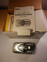 Nikon COOLPIX 3500 3.2 MP Digital Camera - Silver