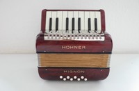 Hohner Mignon 8 Bass Akkordeon
