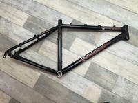 KINESIS Alu MTB Rahmen 18" schwarz pulverbeschichtet Disc 26"