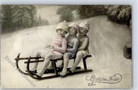 51573096 - Kind Neujahr