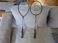2 Carlton Badmintonschläger , Top Zustand, je nur 150 Gramm schwer.