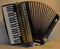 Hohner Atlantic IV N de Luxe #706