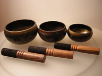 3 klangschalen Singing Bowls set Nepal 2000gram mit 3 Klöppel