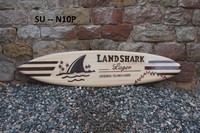 SU 130 N10P / Deko Surfboard 130 cm Surfbrett aus Holz mit aufgemaltem Haibiss