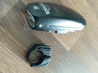 Fahrradlampe, gebraucht mit Halterung,ohne Akkus und Ladegerät, Cat Eye HL-1600G