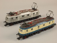 MÄRKLIN H0 3667 E-Lok-Set BR 118 013-2 und E 18 DB (2tlg.), MHI, digital (48)