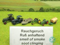 Wiking etc H0 Fahrzeug Konvolut 4x Traktor 1x Goliath 1x Anhänger (CS) F0772