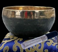 handgehämmert Klangschale schwarz/gold - Nepal ± 600 g mit Holzstab Ishana
