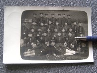 Foto AK Gera Reuß + Kaserne Ers.Bat.Inf. Reg. 96 2.Komp. Zimmer 28  + 1914