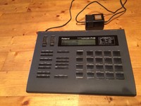 Roland R-8 Drumcomputer Drum Machine Rhythmusgerät