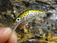 AEW HANDMADE WOBBLER 4,5CM VERSCH FARBEN FORELLEN BARSCH KÖDER LURES JERKBAIT