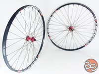 Laufradsatz NoTubes Crest Novatec 29" 771/772 15/142 Centerlock 1530g 