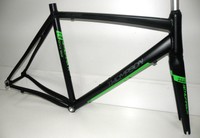 Thompson Rennrad Rahmen R5300 +Carbon Gabel + Steuersatz  Modell 2016 schw.-grün