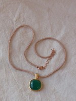 #8632# (S443-D) Silberner Anhänger (vergoldet) mit Calcedon