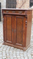 1/10/416 Schrank Kommode Vertiko Nußbaum Gründerzeit um 1880