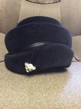Vintage Peachbloom Velour Merrimac Imported Fur Black Women's Hat Rhinestones