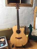 Taylor 416ce Spring Limited neuwertig mit Koffer