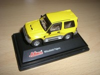 SCHUCO MITSUBISHI PAJERO    ältere Schuco Serie 1:72