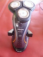 Philips Senso Touch RQ 1160 mit Reinigungsstation