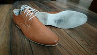 Herren Leder Halbschuh Gr. 42 in Cognac mit weißer Sohle 